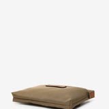 Neceser plano de mujer en materiales reciclados camel