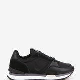 Zapatilla de mujer en negro