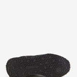 Zapatilla de mujer en negro