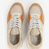 Zapatilla de mujer en naranja