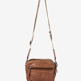 Damentasche aus geflochtenem Leder in Cognac.