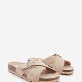Women's flat sandal with buckle in beige