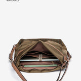Bolso-mochila en materiales reciclados verde