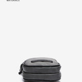 Bolso para el móvil en materiales reciclados y acolchados gris