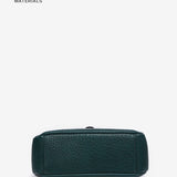 Bolso de mano pequeño en materiales reciclados verde