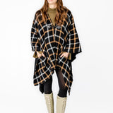 Poncho mit schwarzem Karomuster