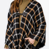 Poncho mit schwarzem Karomuster