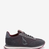 Zapatilla de mujer en gris