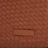 Bolso hobo de piel trenzada en cognac