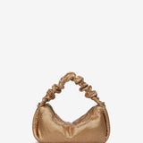 Bolso de mano de malla metálica en dorado