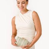 Clutch de fiesta con estampado en verde