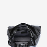 Bolso de hombro en piel metalizada negra