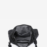 Bolso de hombro en malla metálica negra