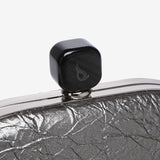 Clutch de fiesta metalizado en plata
