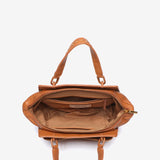 Kleiner Handtasche aus recycelten Materialien in Cognac.