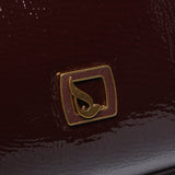 Bolso de hombro en charol burdeos