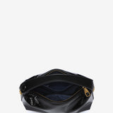 Bolso de hombro pequeño en charol negro