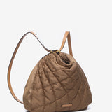 Bolso-mochila acolchado en materiales reciclados camel