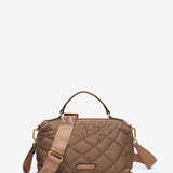 Gepolsterte Umhängetasche aus recycelten Materialien in Camel.