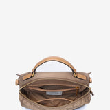 Gepolsterte Umhängetasche aus recycelten Materialien in Camel.