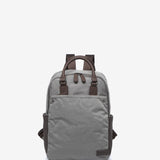 Mochila en materiales reciclados gris