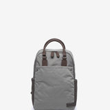Mochila en materiales reciclados gris