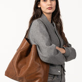 Bolso de hombro en piel cognac