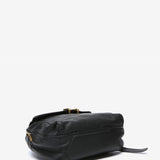 Mochila con herraje en piel negra