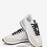 Sneaker da donna nera e bianca
