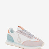 Women's sneaker in white