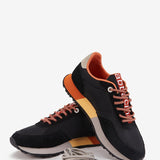 Zapatilla de mujer en negro y naranja