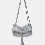 Partytasche aus weißem Metallnetz.