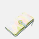Cartera grande en piel con estampado en tonos verdes