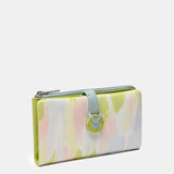 Cartera grande en piel con estampado en tonos verdes