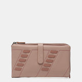 Cartera grande con detalles pasados en piel rosa