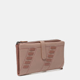 Cartera grande con detalles pasados en piel rosa