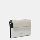Cartera pequeña en piel blanca