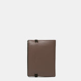 Herrenbörse aus Leder mit RFID-Schutz in Taupe.