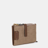 Cartera pequeña en nylon camel