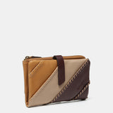 Medium leather wallet in camel tones