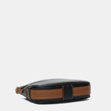 Bolso de hombro en materiales reciclados negra