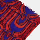Wolltaschentuch mit rotem geometrischem Druck