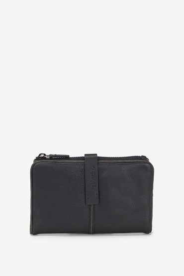 Medium women's black leather wallet