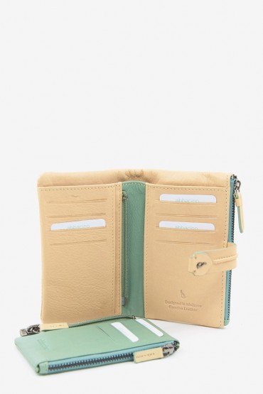 Medium women's green leather wallet