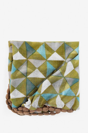 Pañuelo de lana estampado geométrico en verde