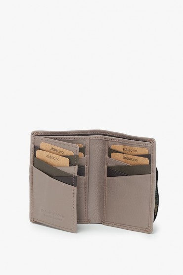 Men's taupe leather wallet