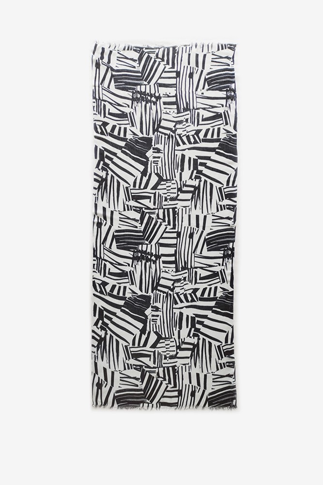 Pañuelo de mujer viscosa con print geométrico en blanco y negro | Abbacino