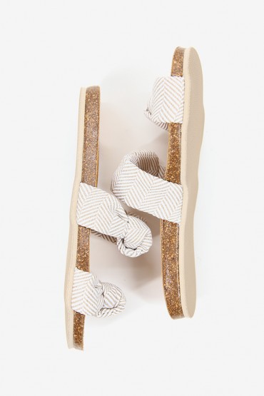 Women's beige flat sandal
