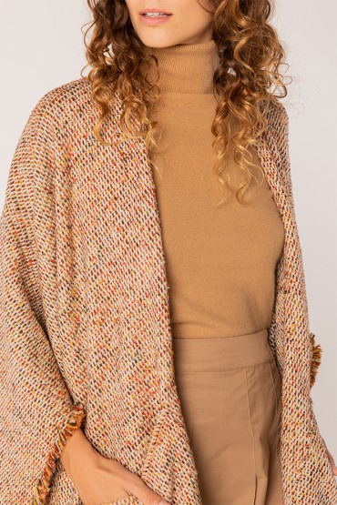 Poncho de mujer de lana jaspeada en beige