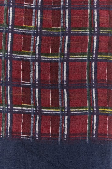 Pañuelo de mujer de lana con estampado a cuadros pequeños en burdeos